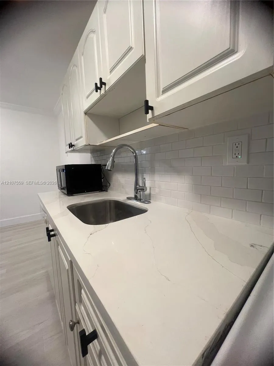 890 NW 45th Avenue #2