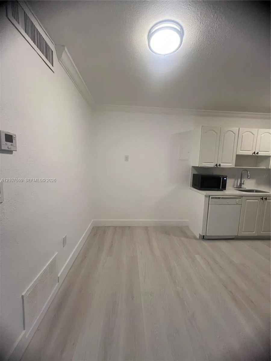 890 NW 45th Avenue #2
