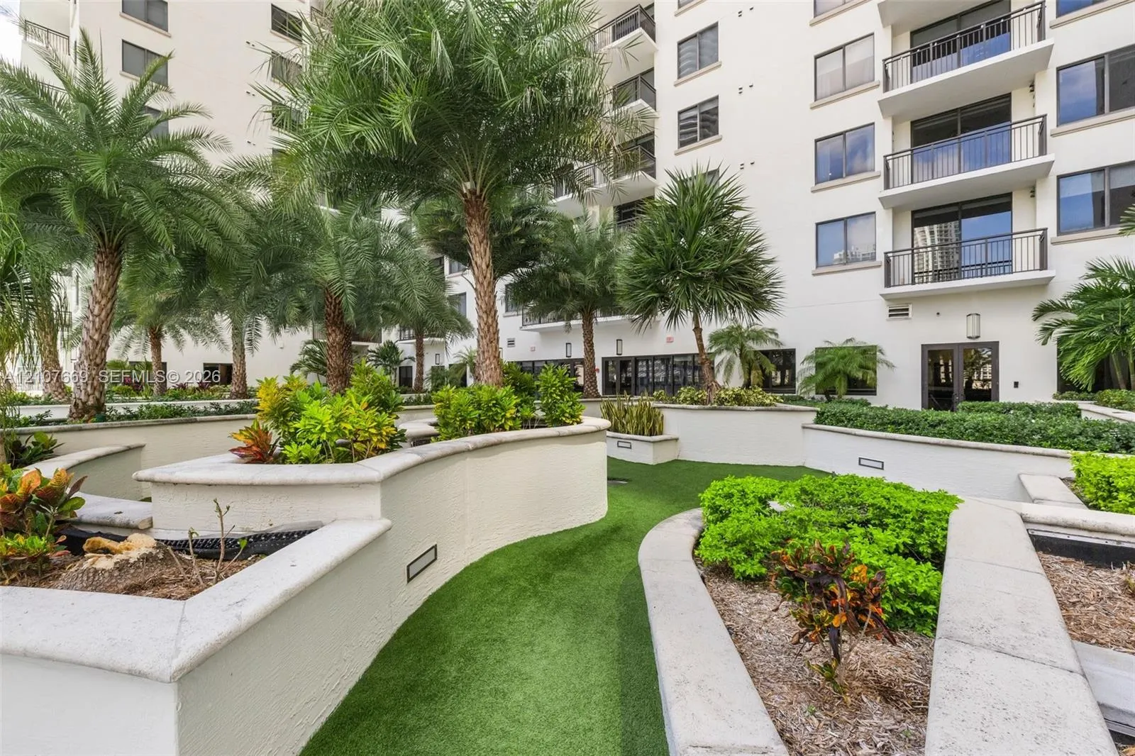 999 SW 1st Avenue #2611