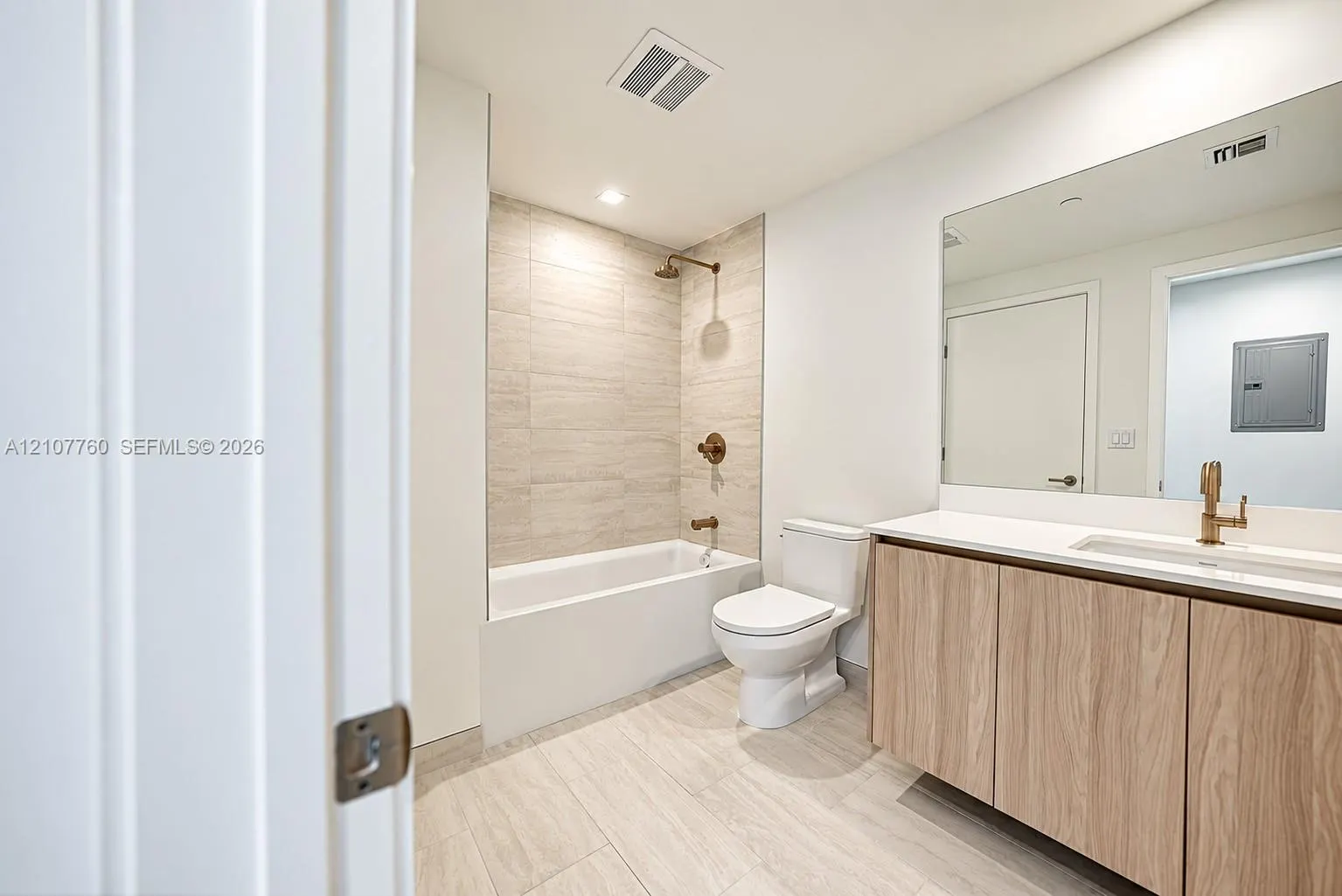 77 SE 5th Street #2803
