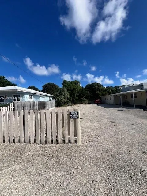 938 Plantation Road