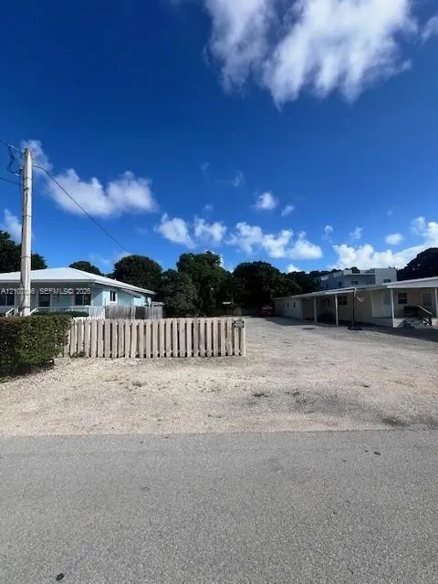 938 Plantation Road