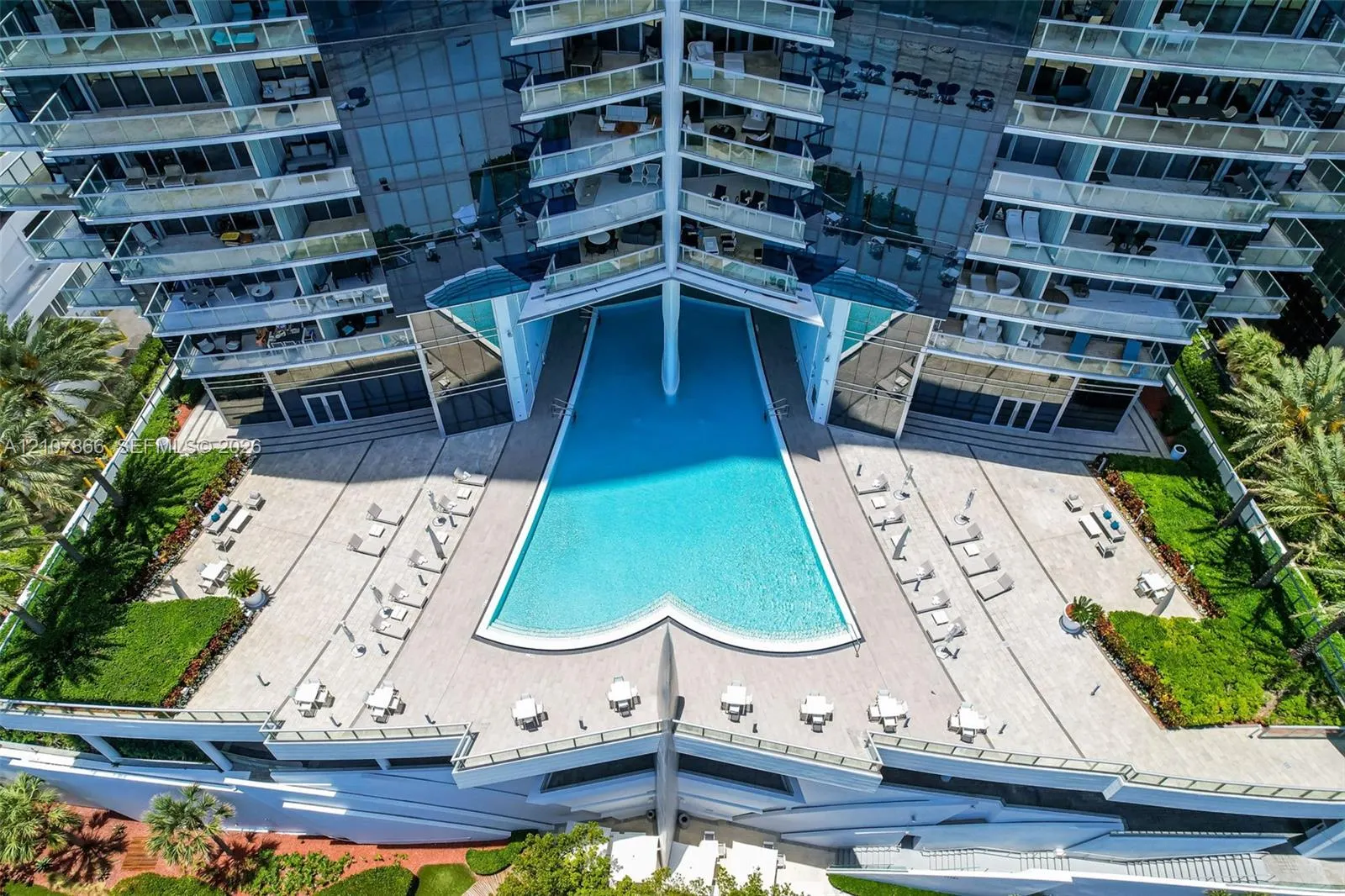 17121 Collins Avenue #2608