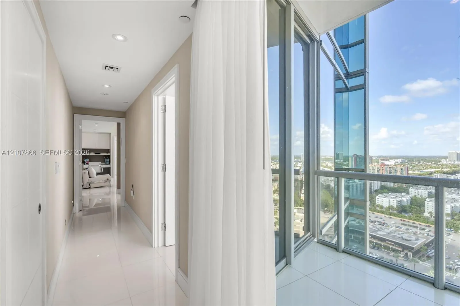 17121 Collins Avenue #2608