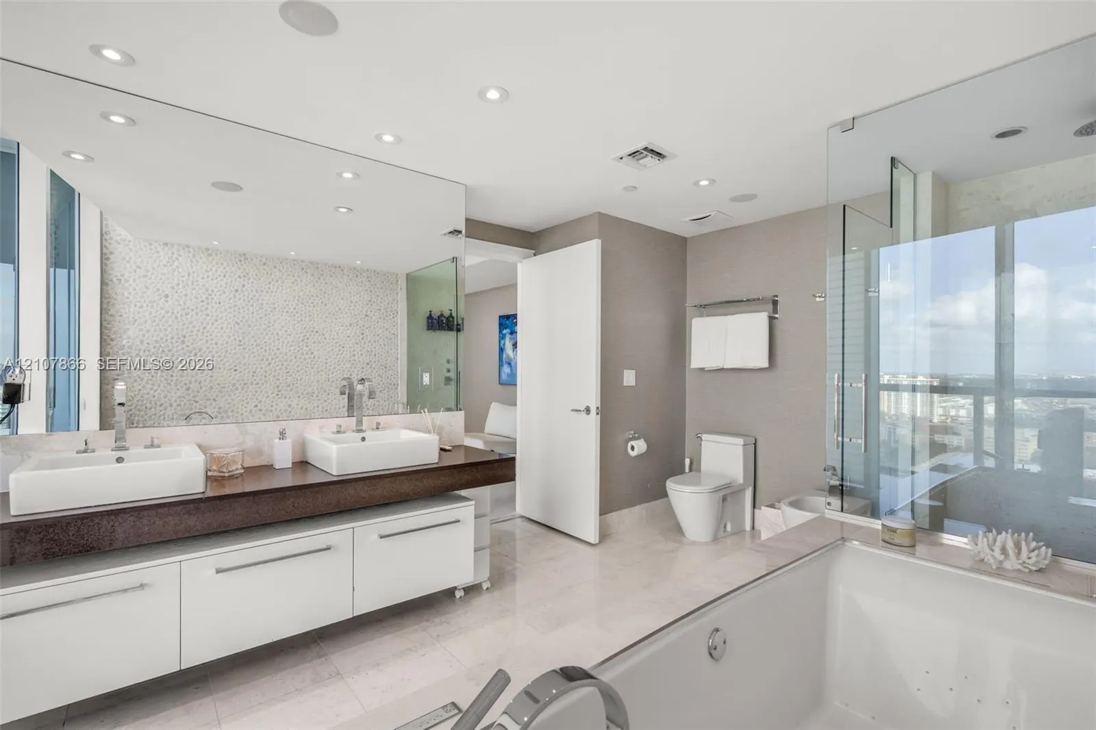 17121 Collins Avenue #2608
