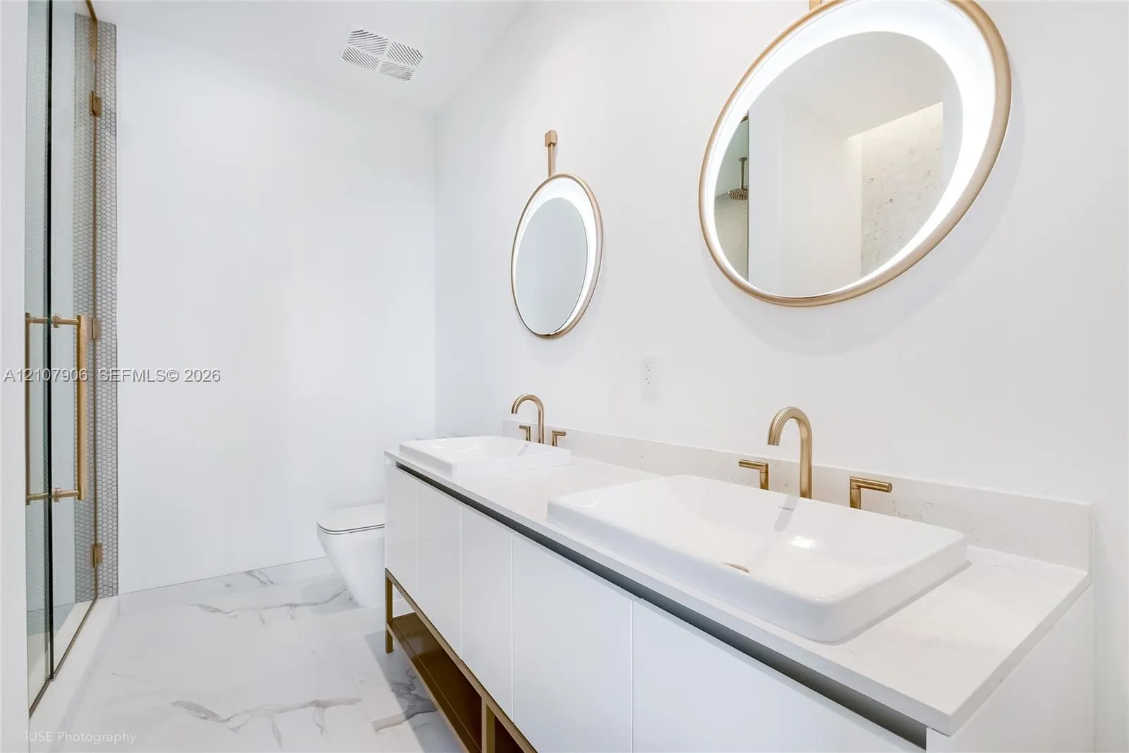 2655 S Bayshore Drive #910