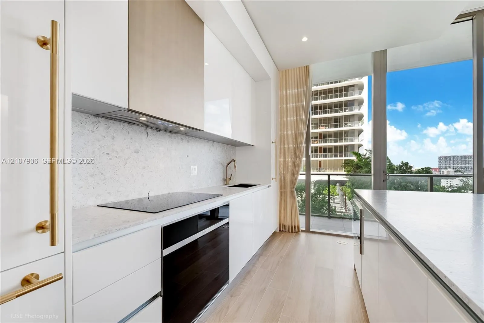 2655 S Bayshore Drive #910