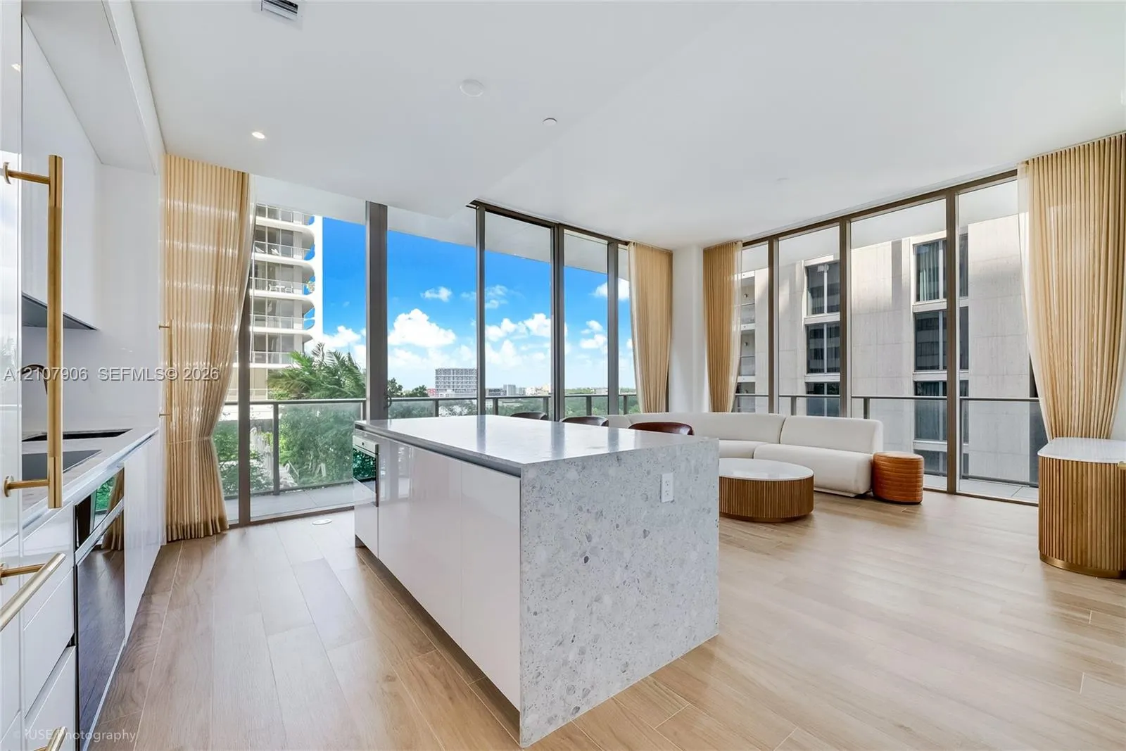 2655 S Bayshore Drive #910
