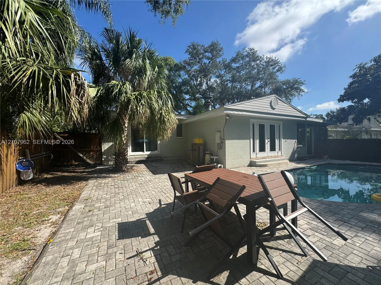 309 Deer Park Avenue