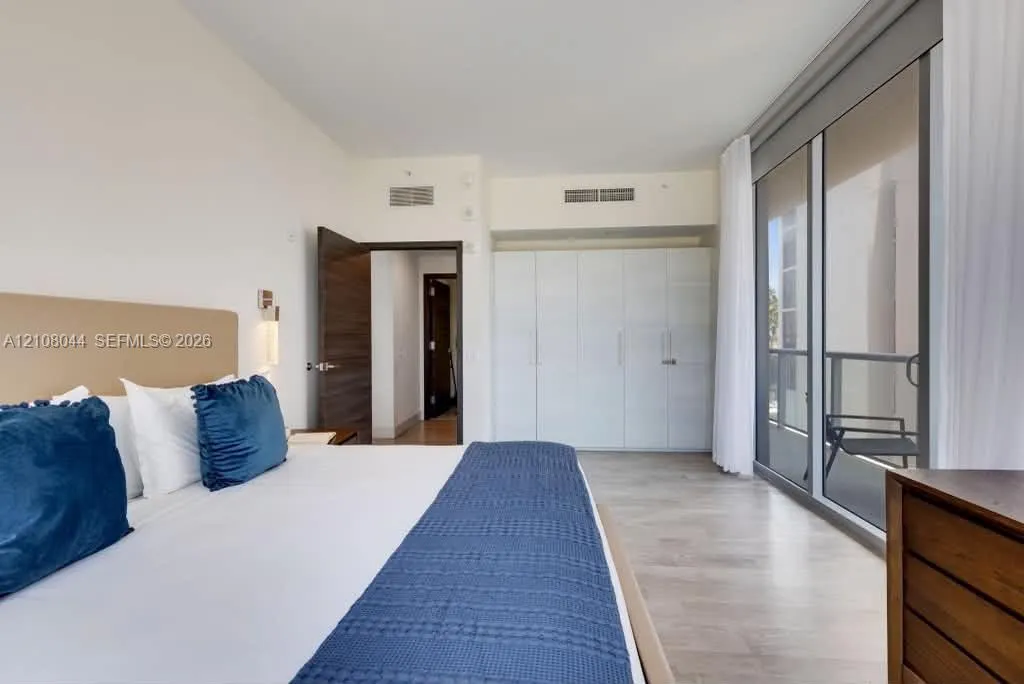 777 N Ocean Drive #N307