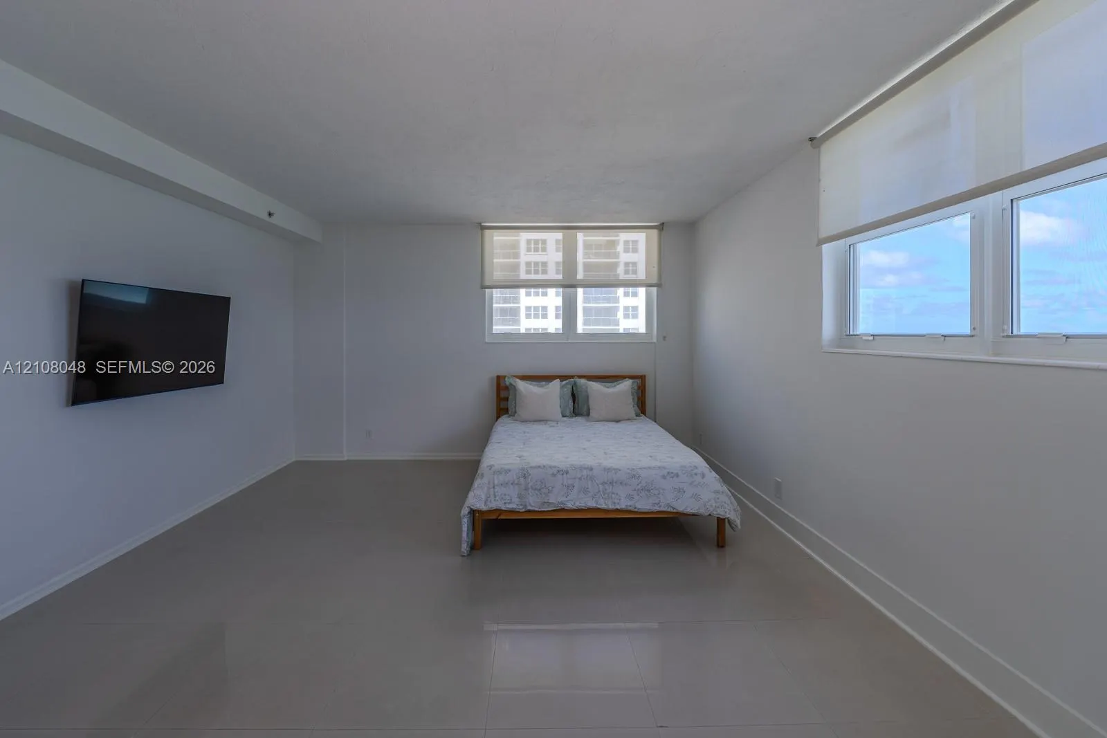3001 S Ocean Drive #809