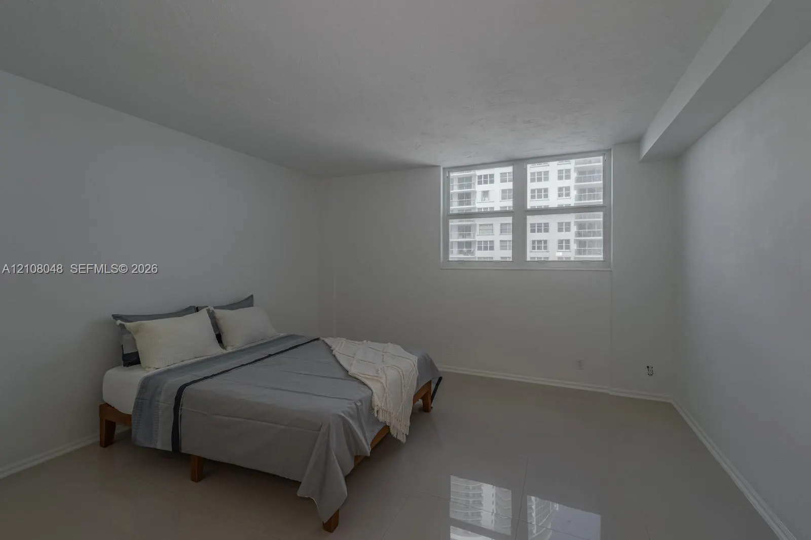 3001 S Ocean Drive #809
