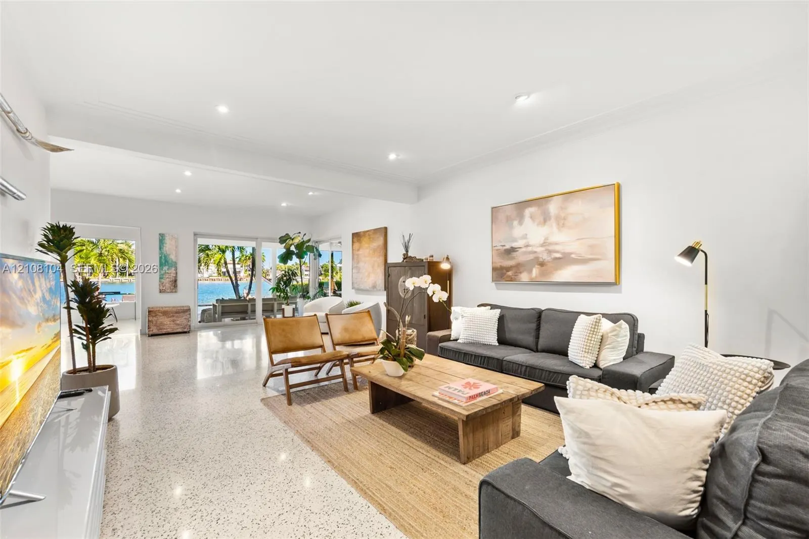 365 N Shore Drive