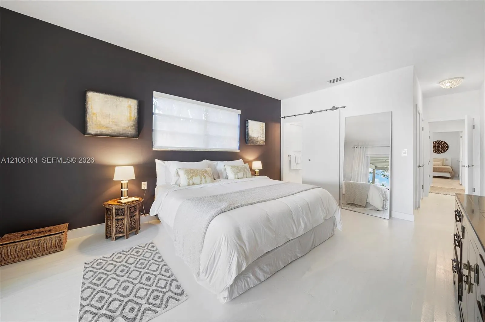 365 N Shore Drive