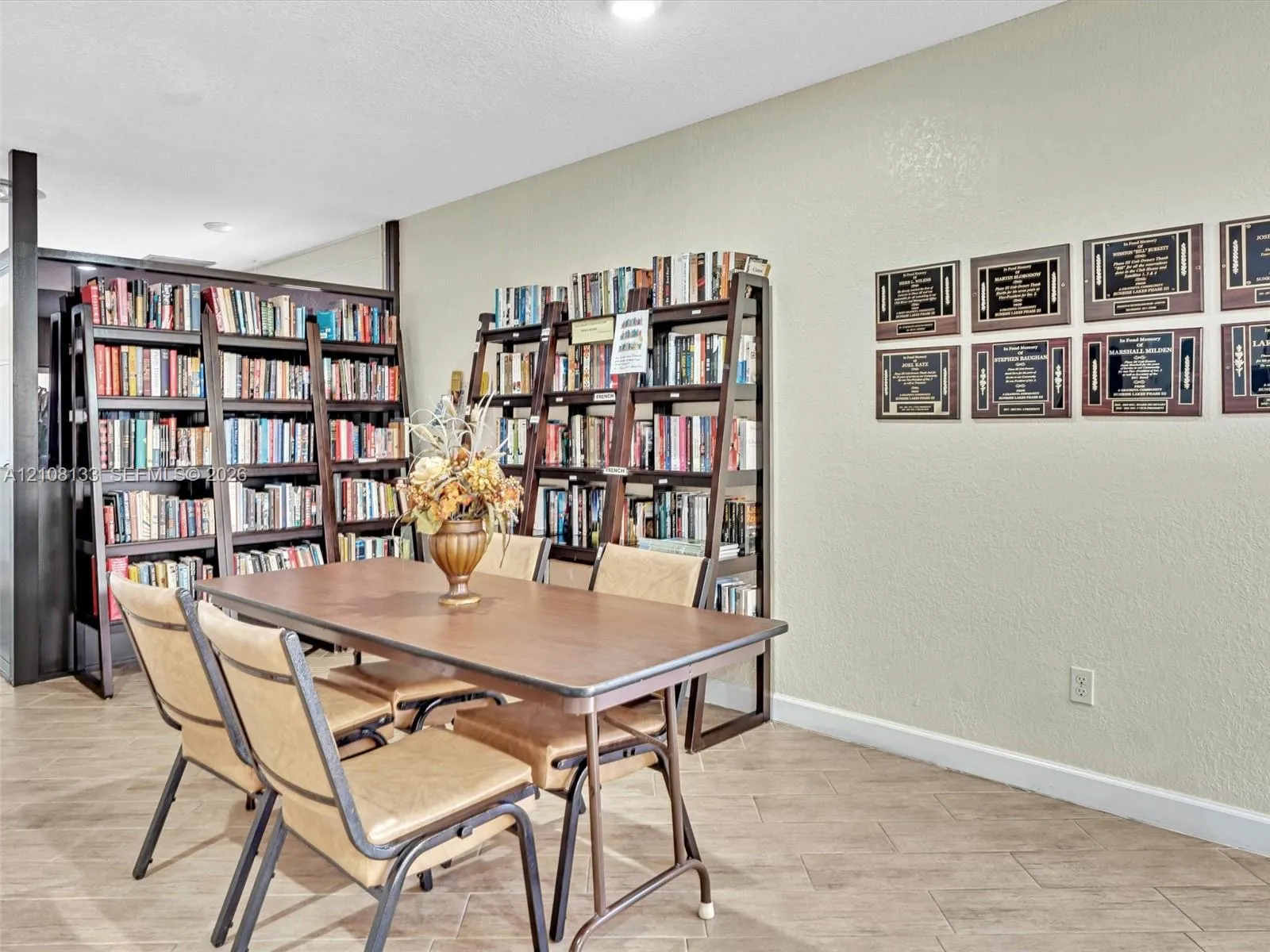 9620 Sunrise Lakes Boulevard #302