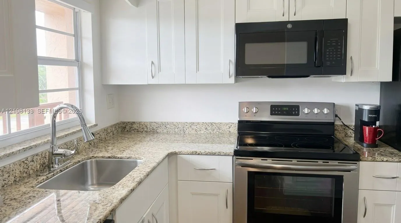 9620 Sunrise Lakes Boulevard #302