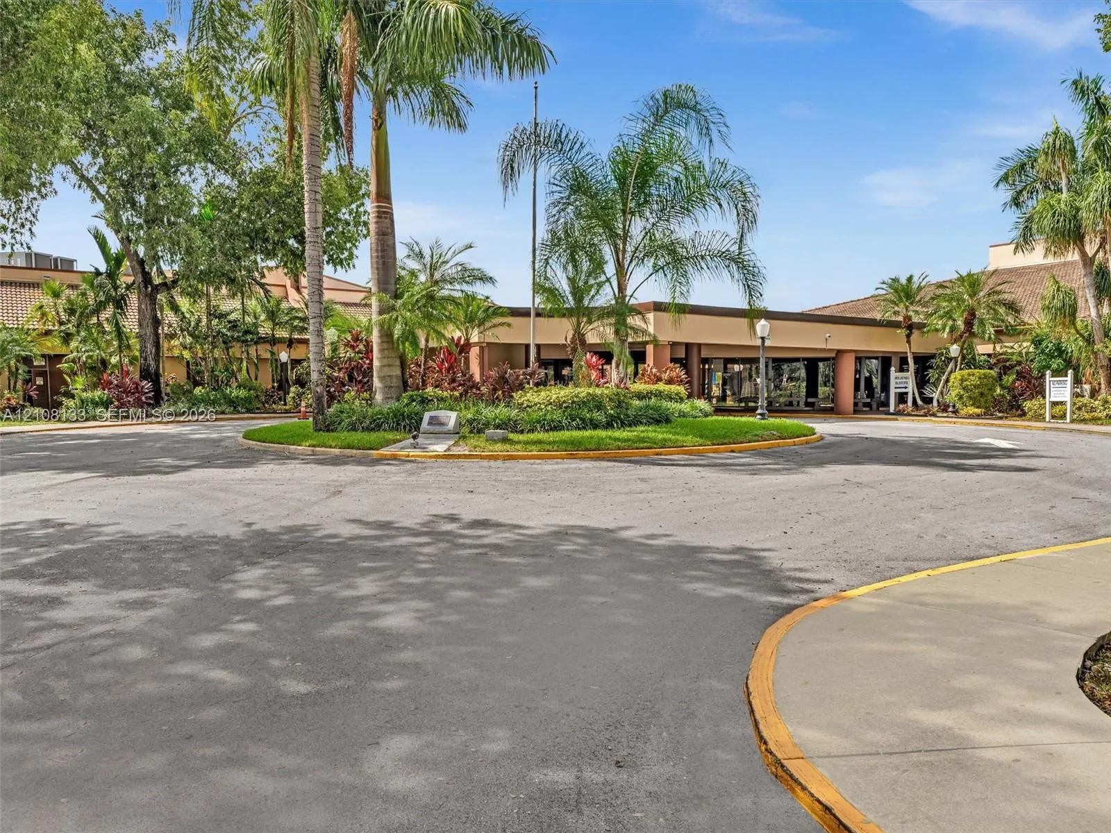 9620 Sunrise Lakes Boulevard #302