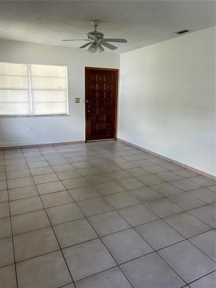682 W 37th Street