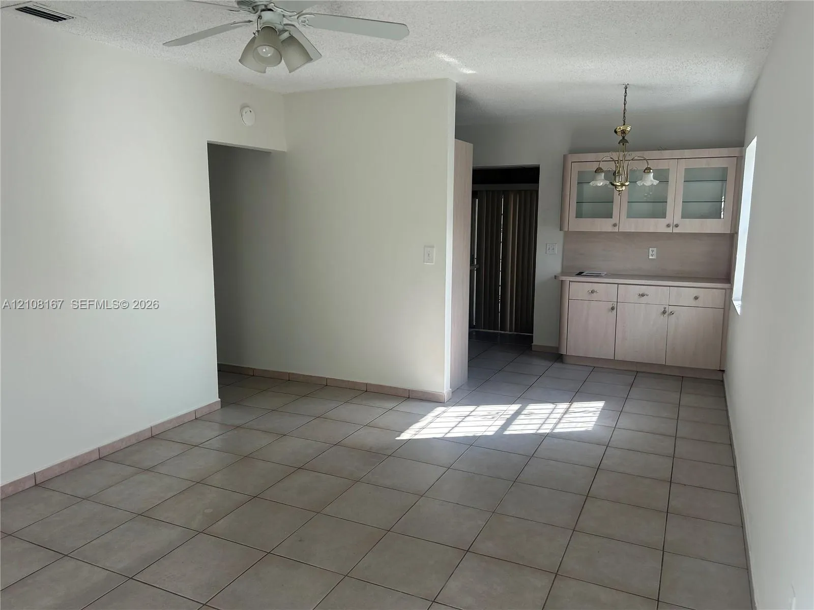 682 W 37th Street