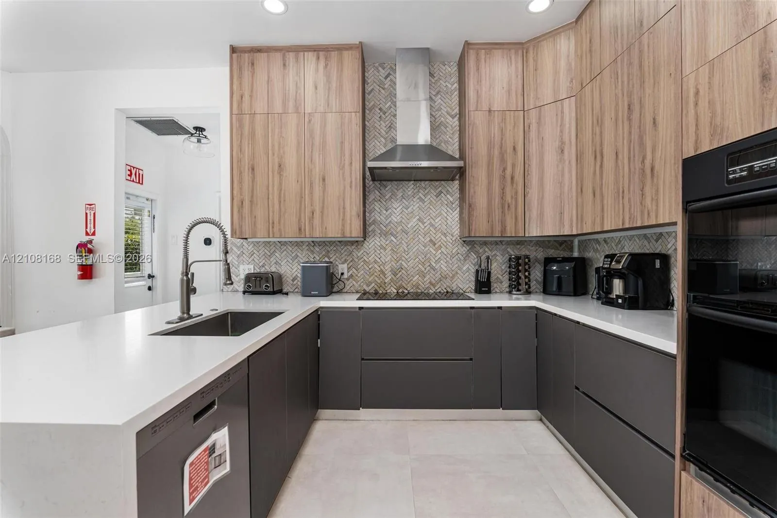 5100 NW 76th Place