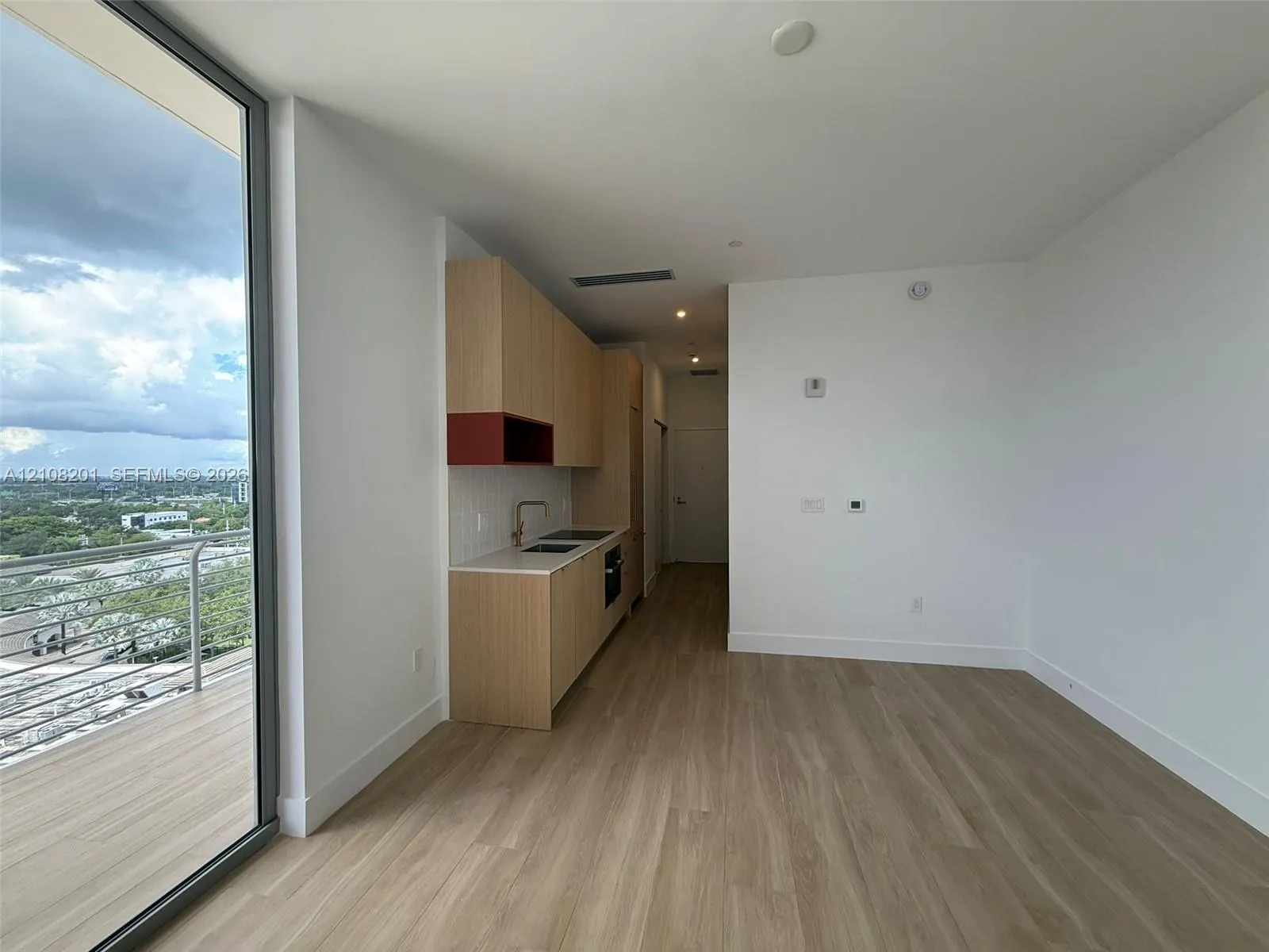 32 90 Ne 32 Street #1115