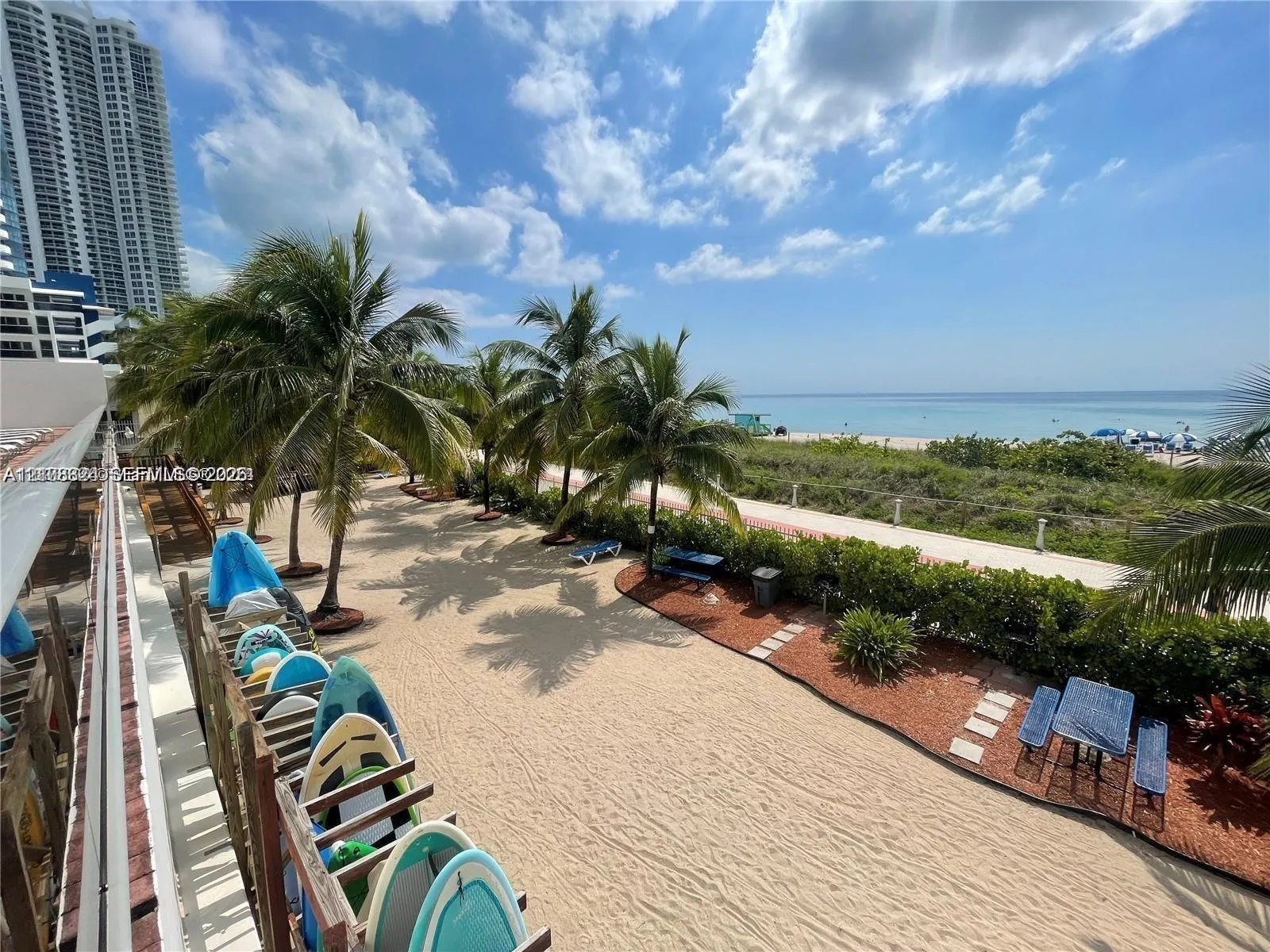 6039 Collins Avenue #1208