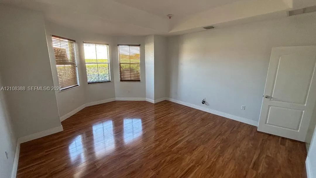 2122 SW 151st Place