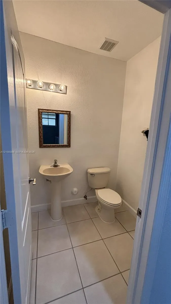 2122 SW 151st Place