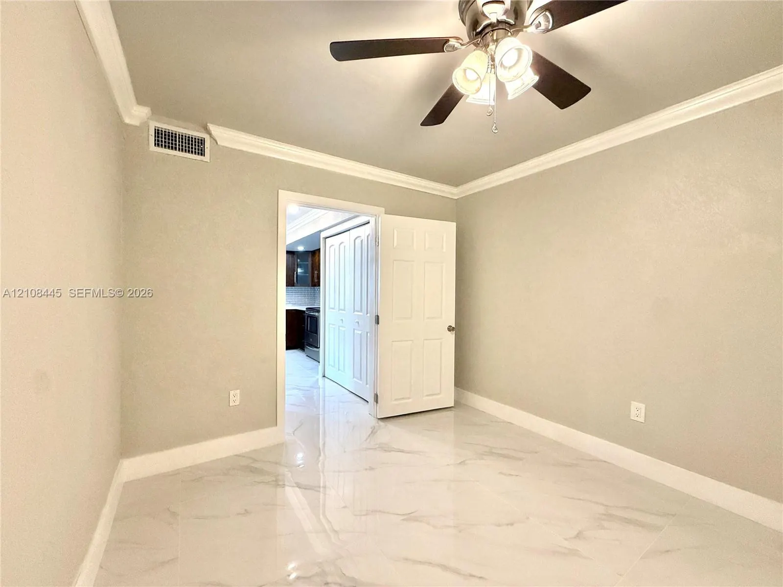 800 W 81st Place