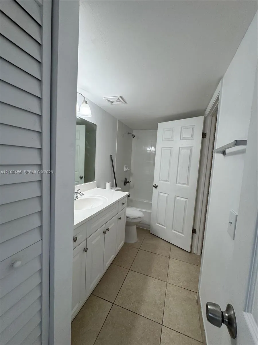 2750 W 76th Street #212