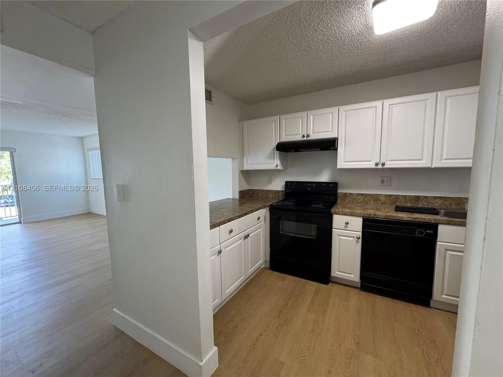 2750 W 76th Street #212