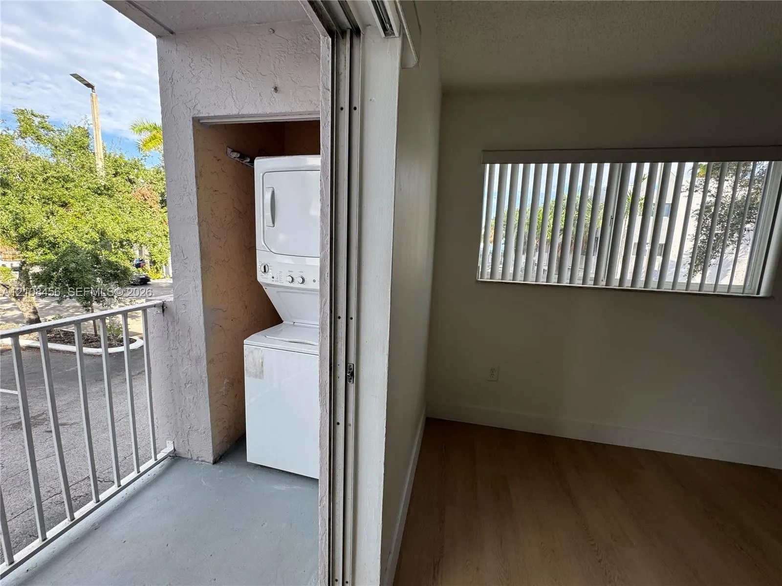 2750 W 76th Street #212