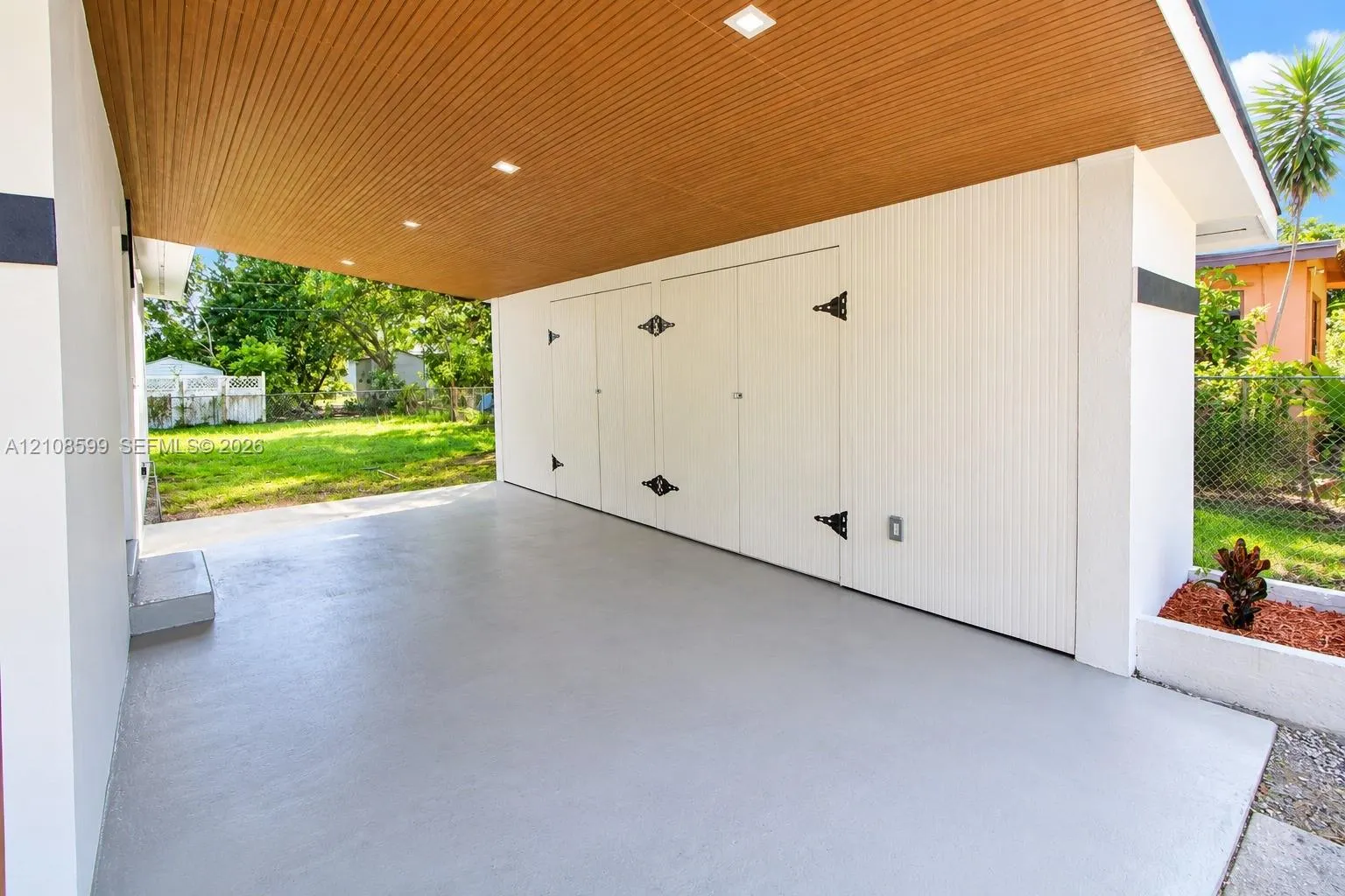 948 NW 14th Court