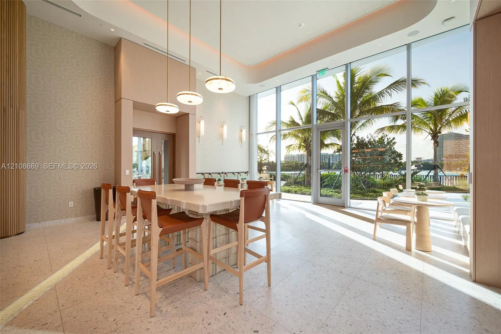 2411 Laguna Circle #1605