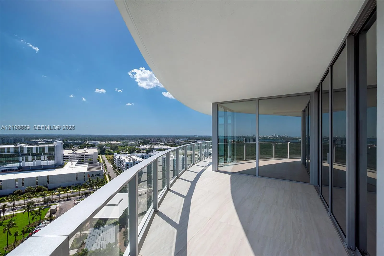 2411 Laguna Circle #1605