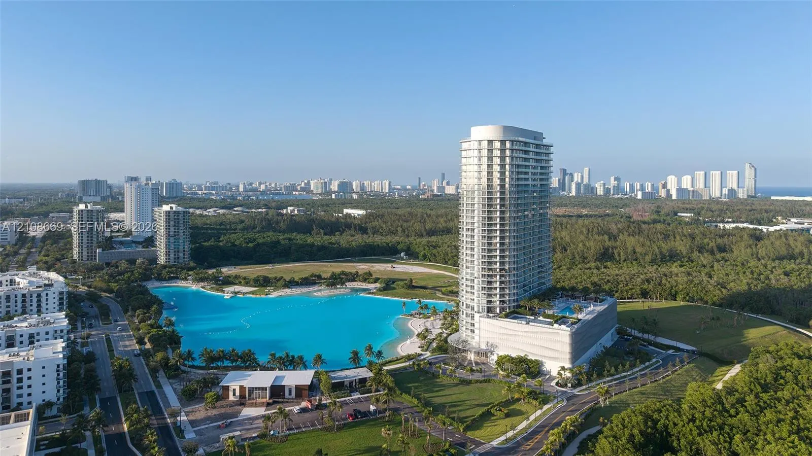 2411 Laguna Circle #1605