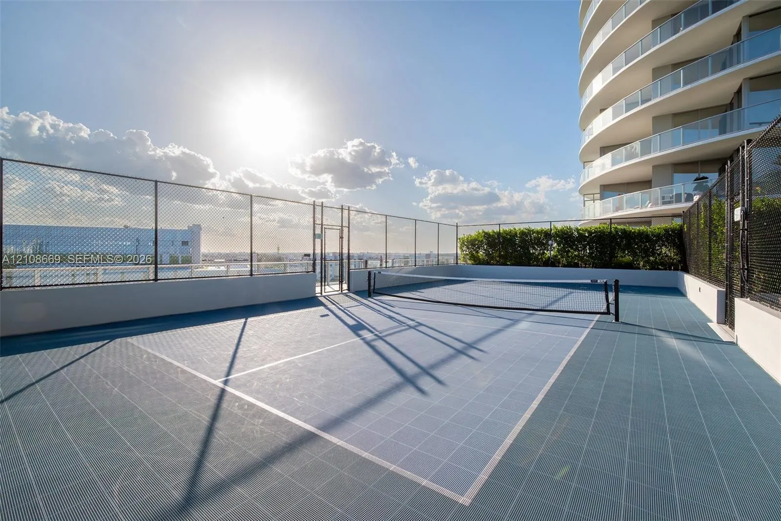 2411 Laguna Circle #1605