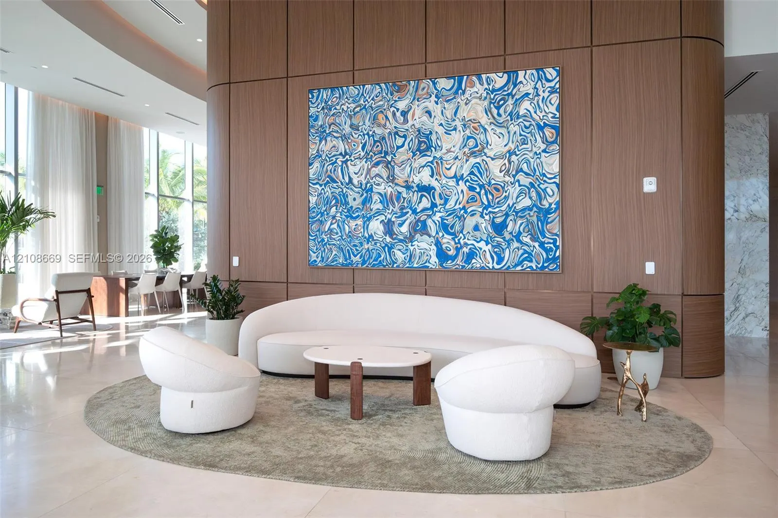 2411 Laguna Circle #1605