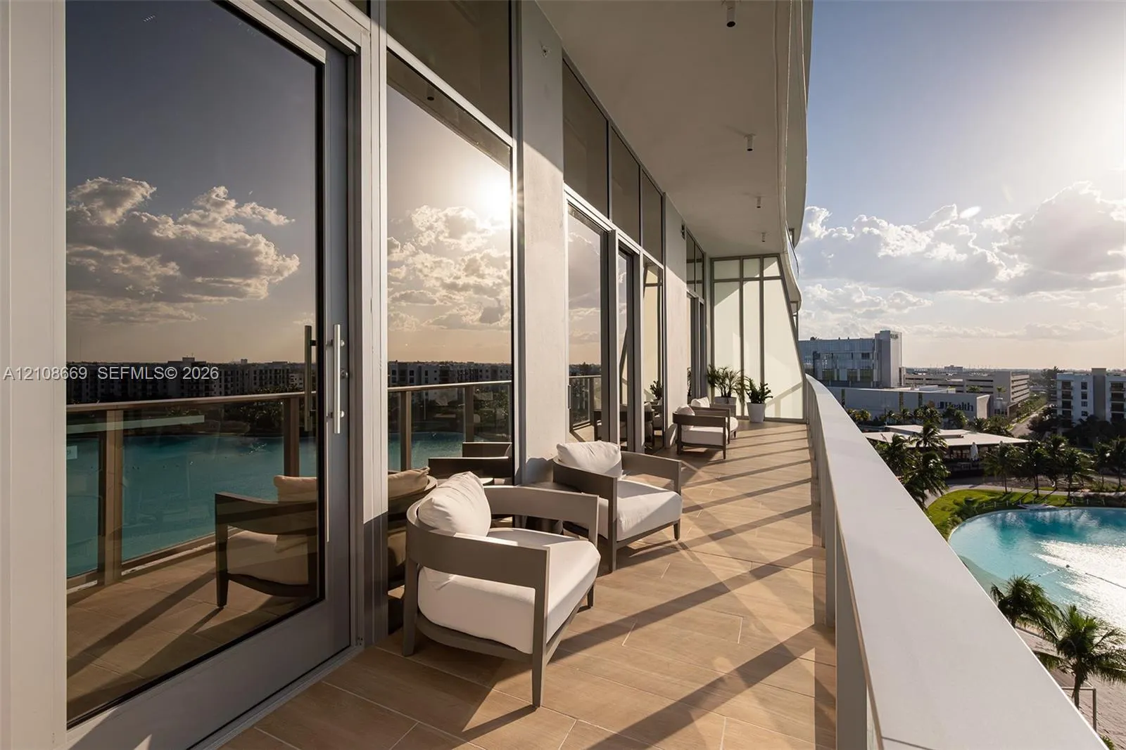 2411 Laguna Circle #1605