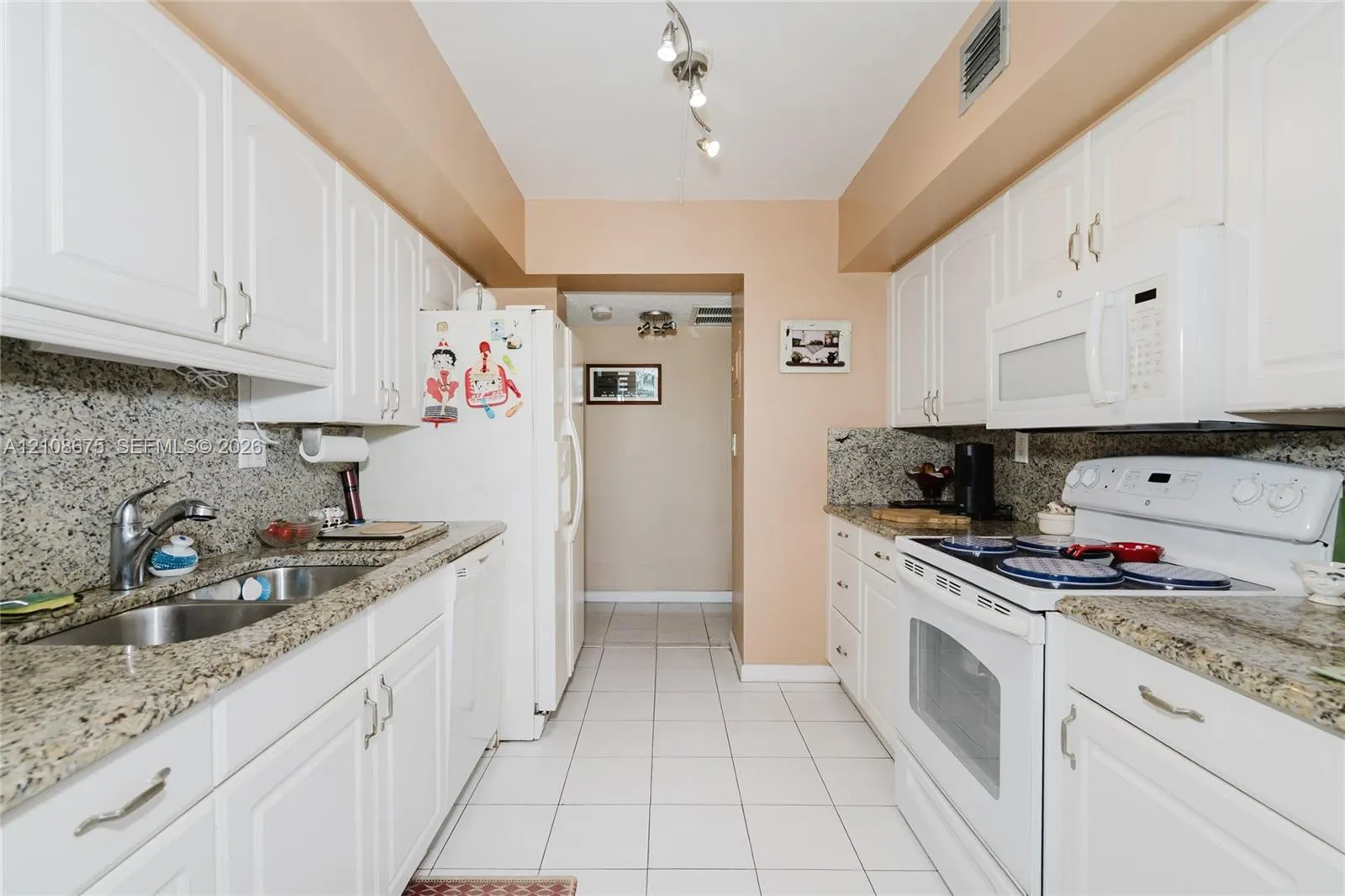2001 Atlantic Shores Boulevard #407