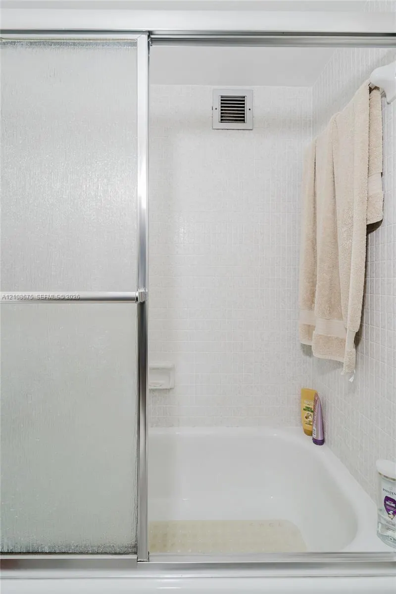 2001 Atlantic Shores Boulevard #407