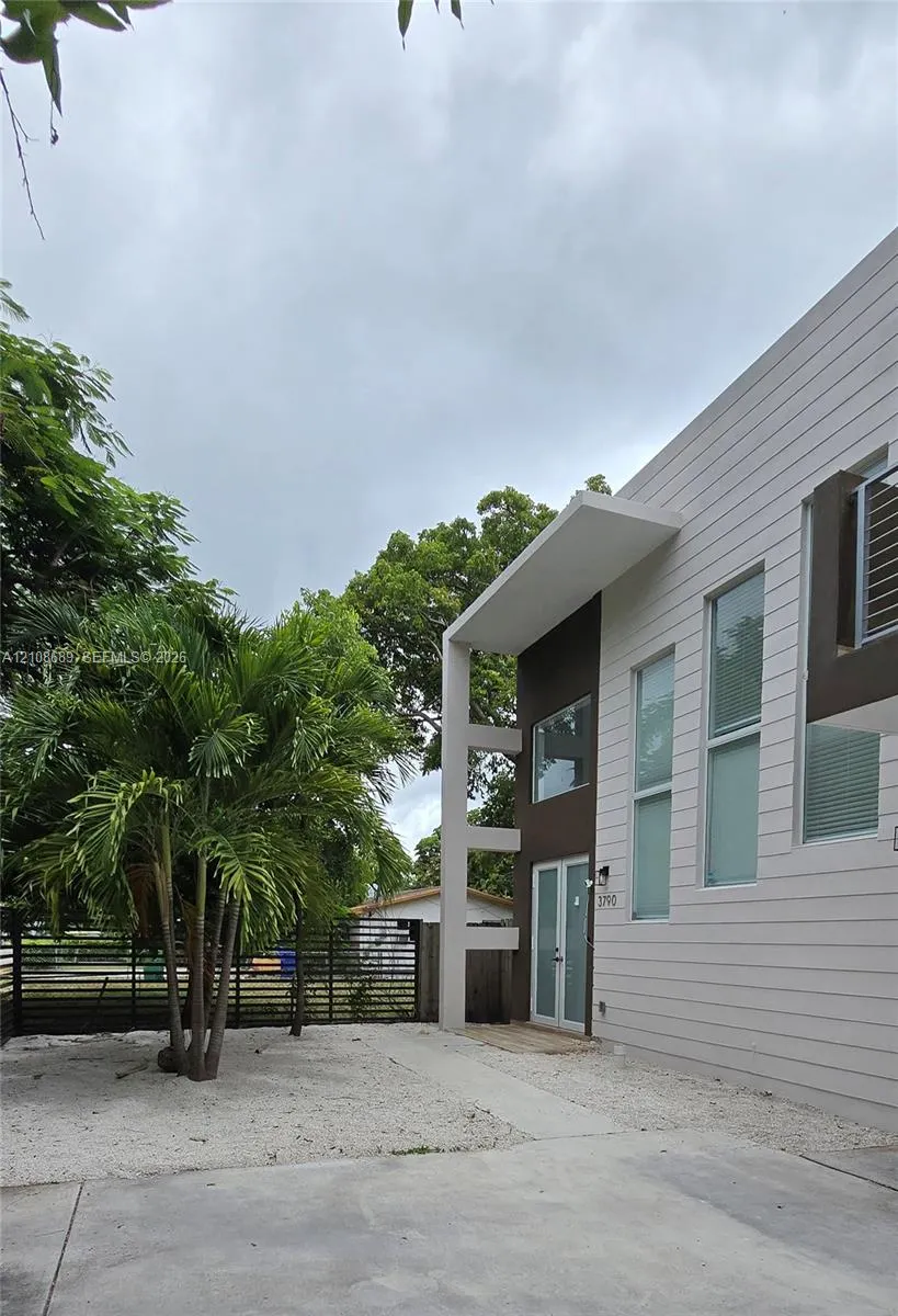 3790 Oak Avenue #3790
