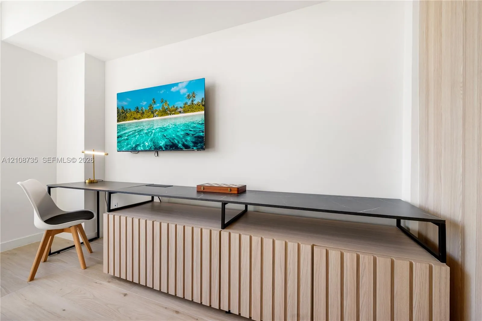 225 N Miami Avenue #803