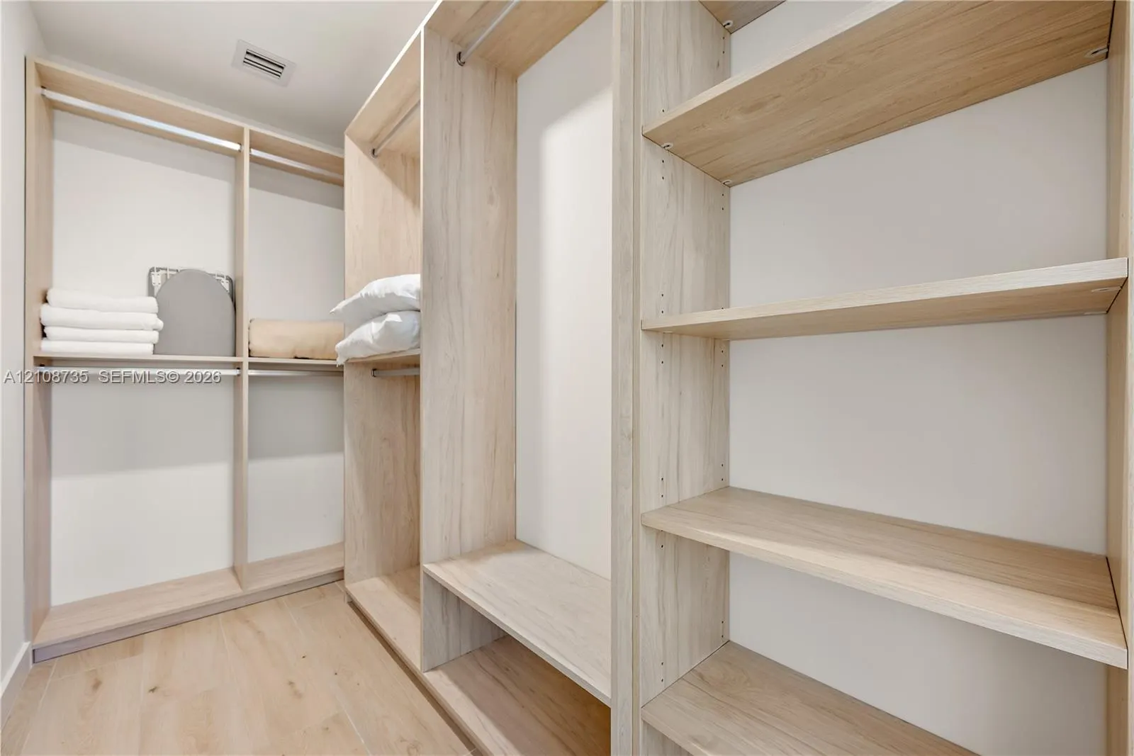 225 N Miami Avenue #803