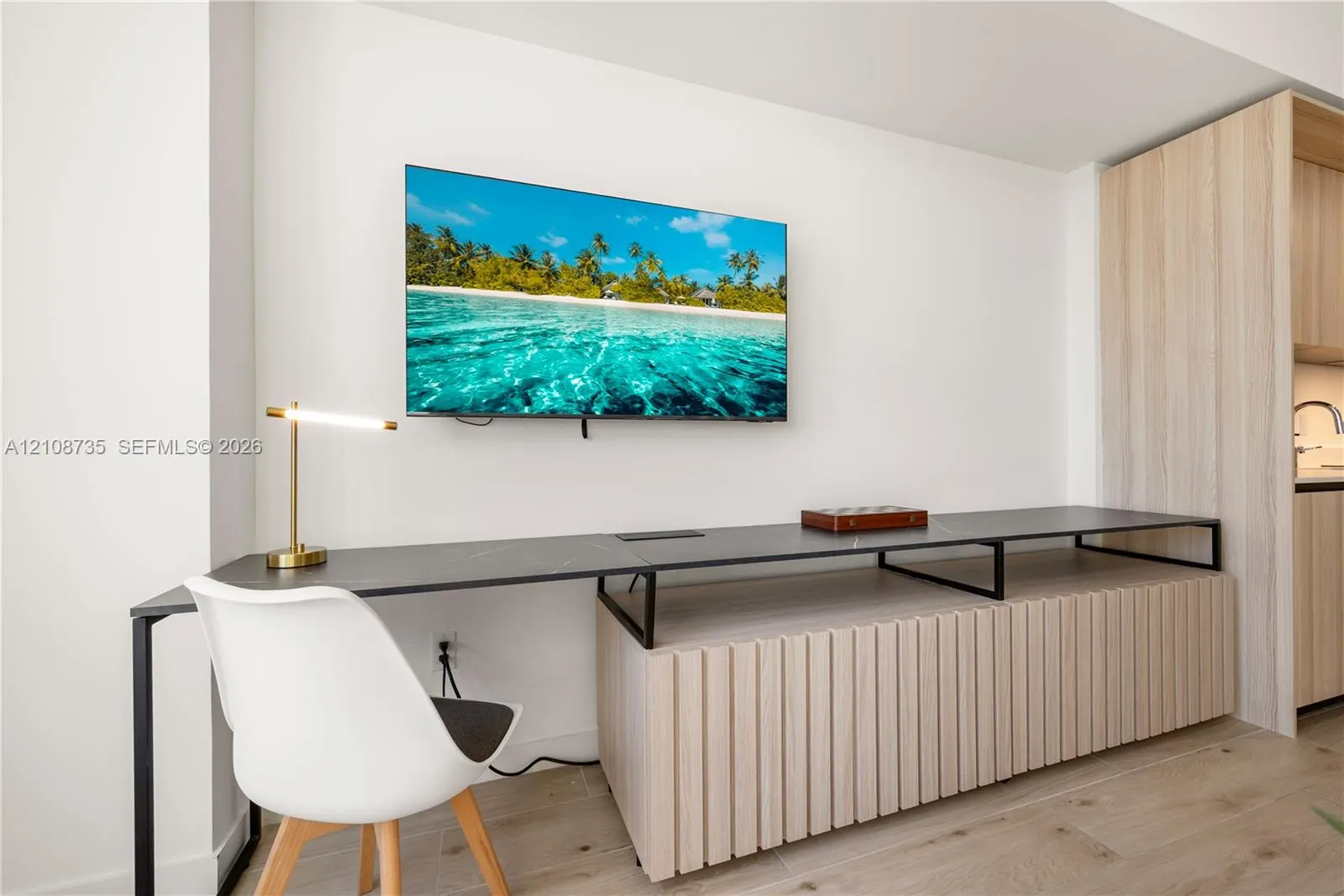 225 N Miami Avenue #803