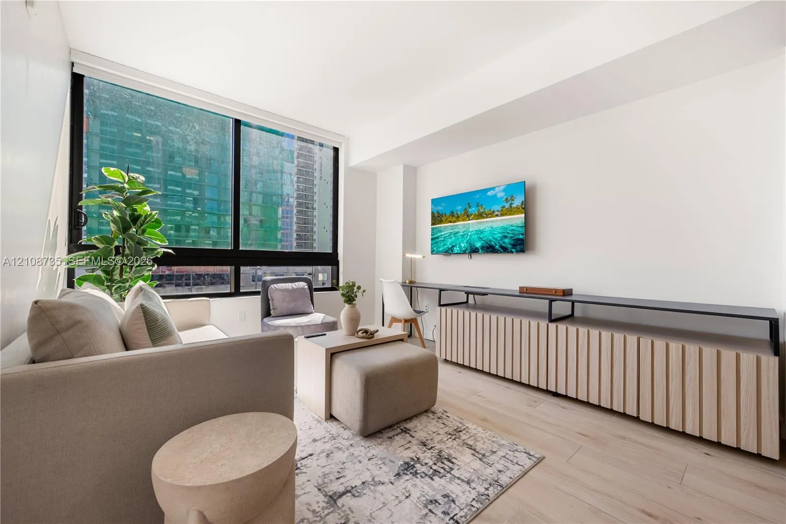 225 N Miami Avenue #803