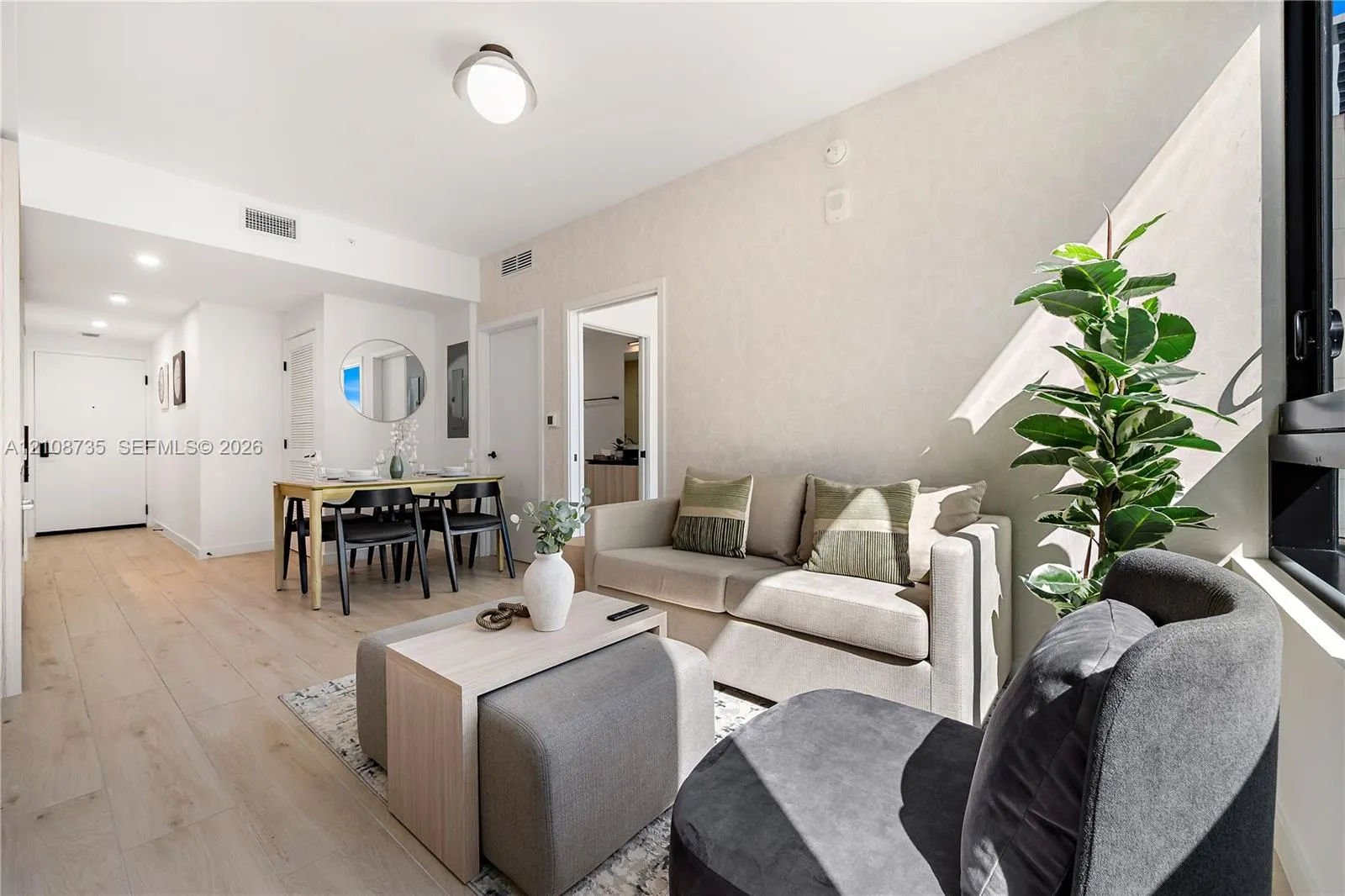 225 N Miami Avenue #803