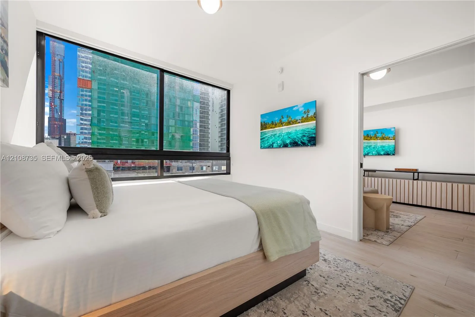 225 N Miami Avenue #803