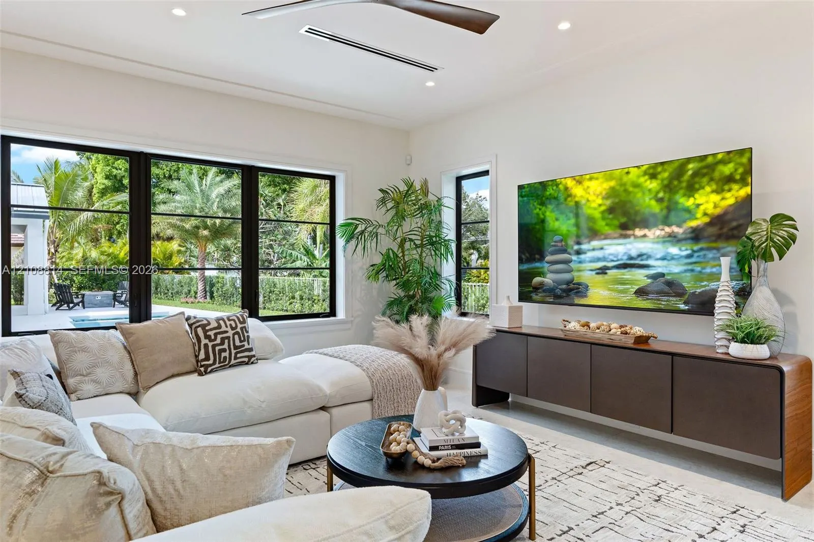 801 NE Orchid Bay Drive