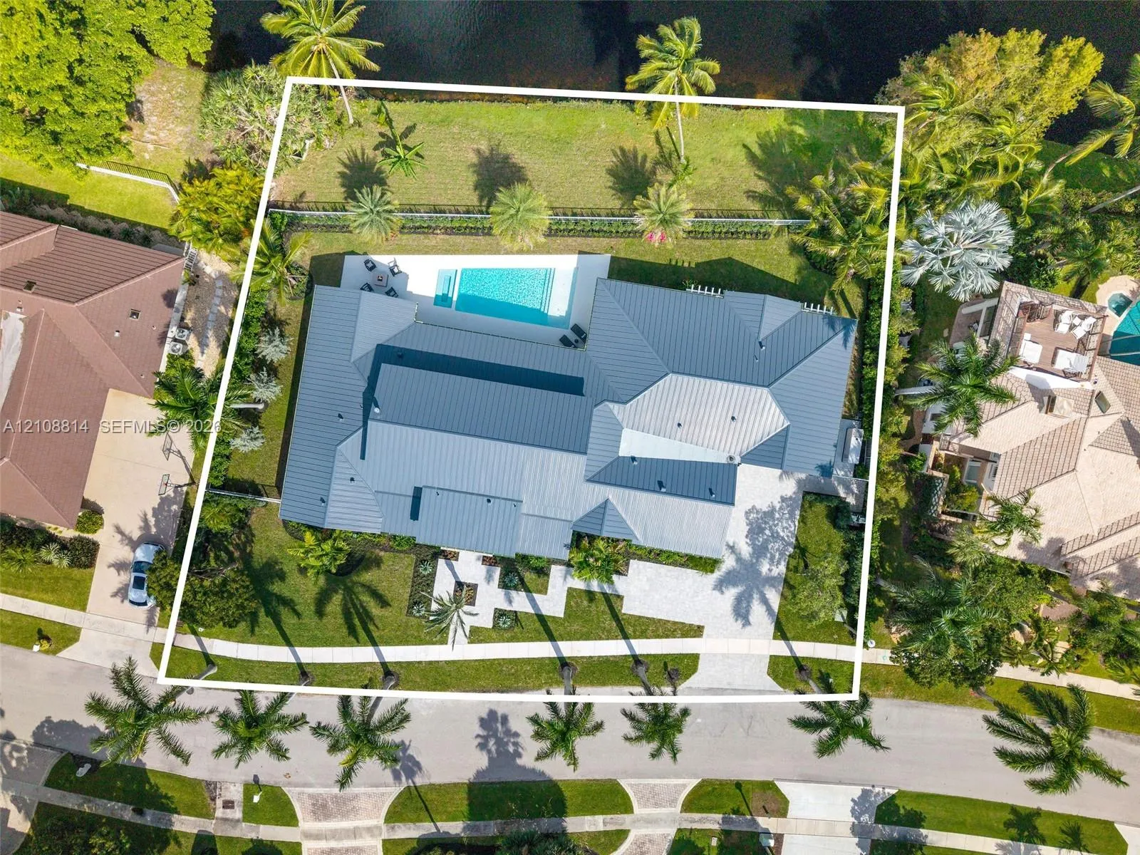 801 NE Orchid Bay Drive